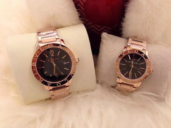 ブルガリ時計正面デザイン